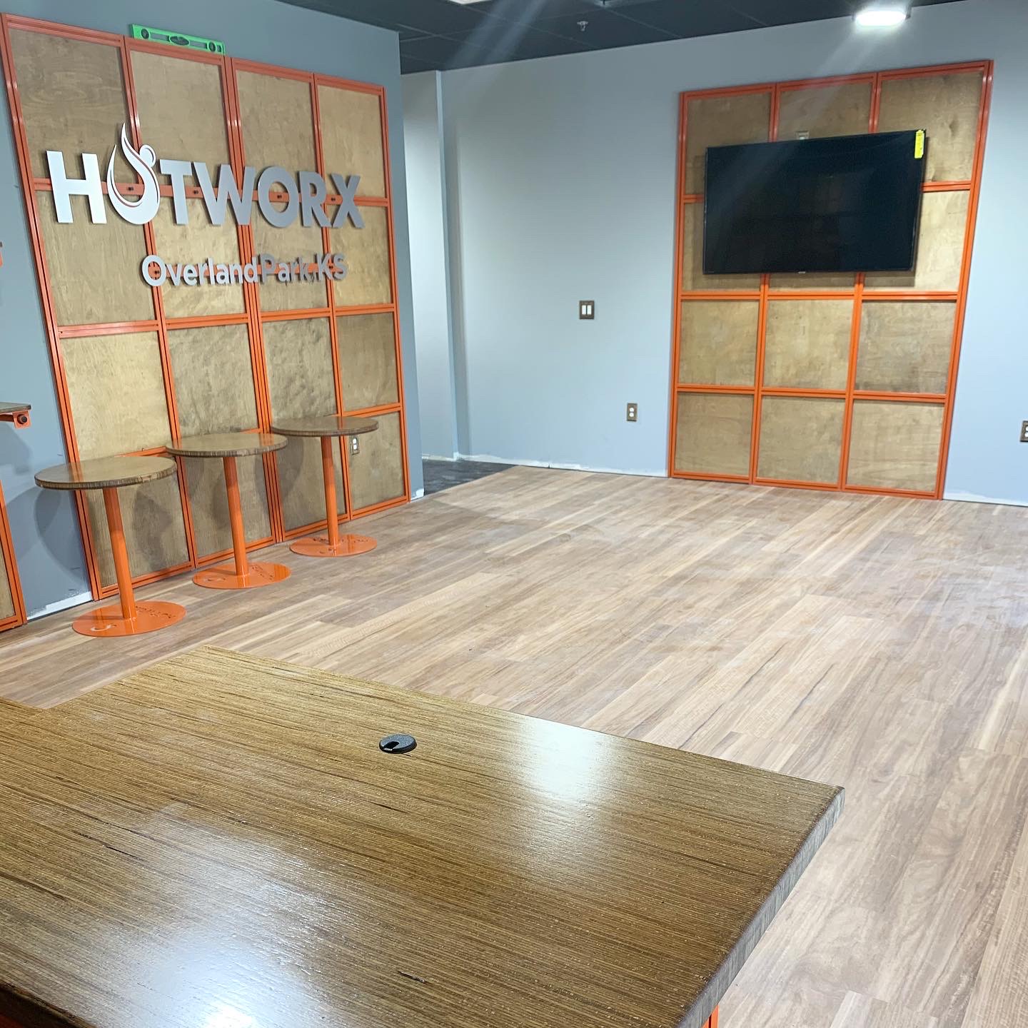 HotWorx lobby